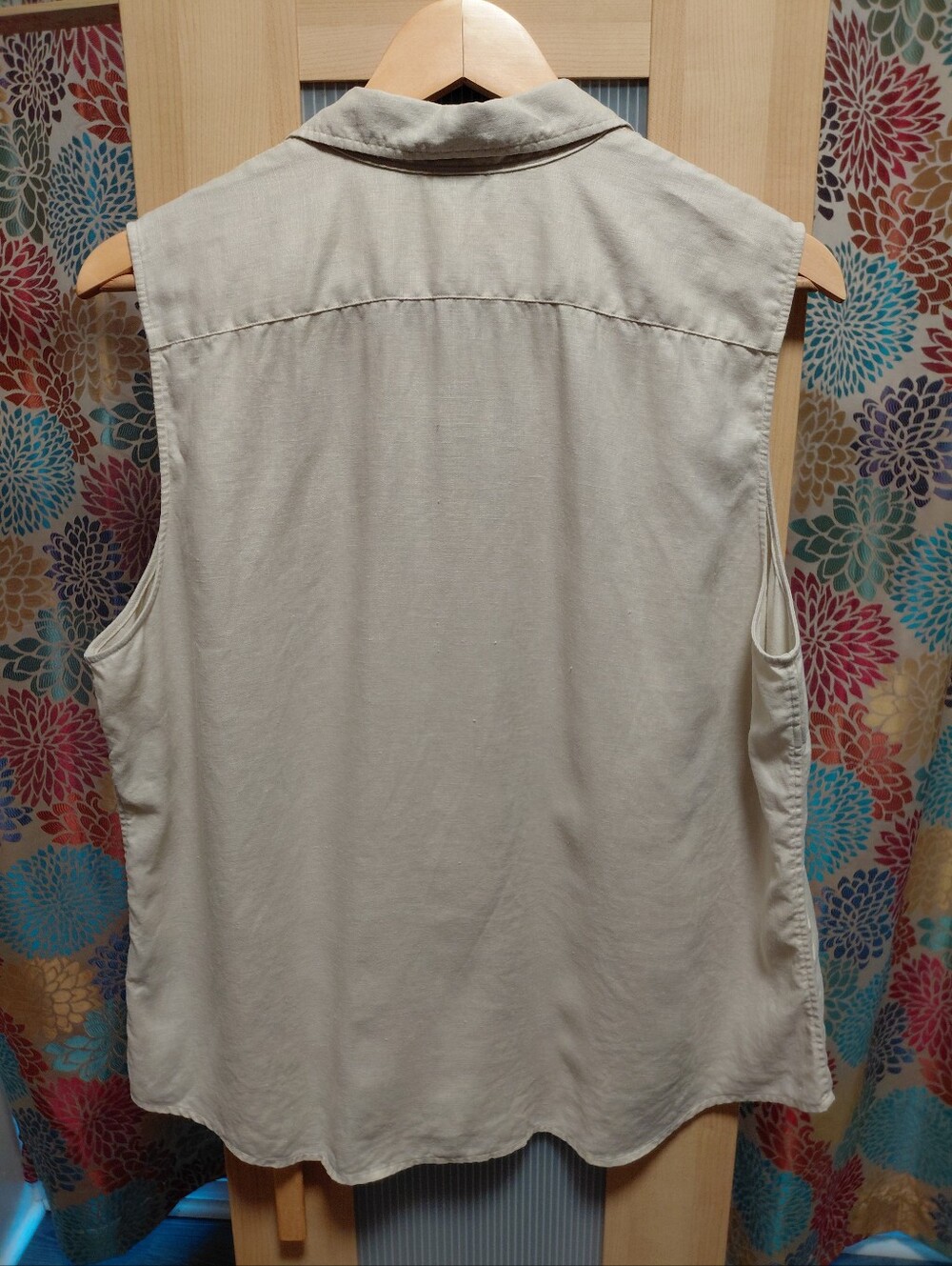 Ralph Lauren Sleeveless Linen Button-Front Shell Beige - Picture 2 of 7